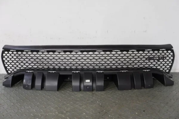 15-22 Dodge Charger SRT Front OEM Bumper Grille (Black) Small Crack (No Emblem) - Image 2