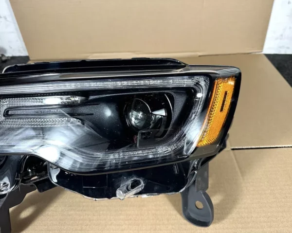 Headlight For 2017-2018 Jeep Grand Cherokee Left Standard With Bulb - Image 4