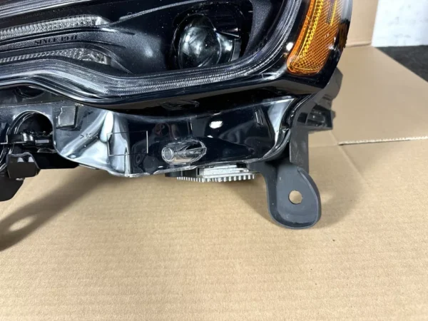 18 - 21 JEEP GRAND CHEROKEE SRT TRACKHAWK OEM XENON DRIVER LEFT HID HEADLIGHT - Image 3